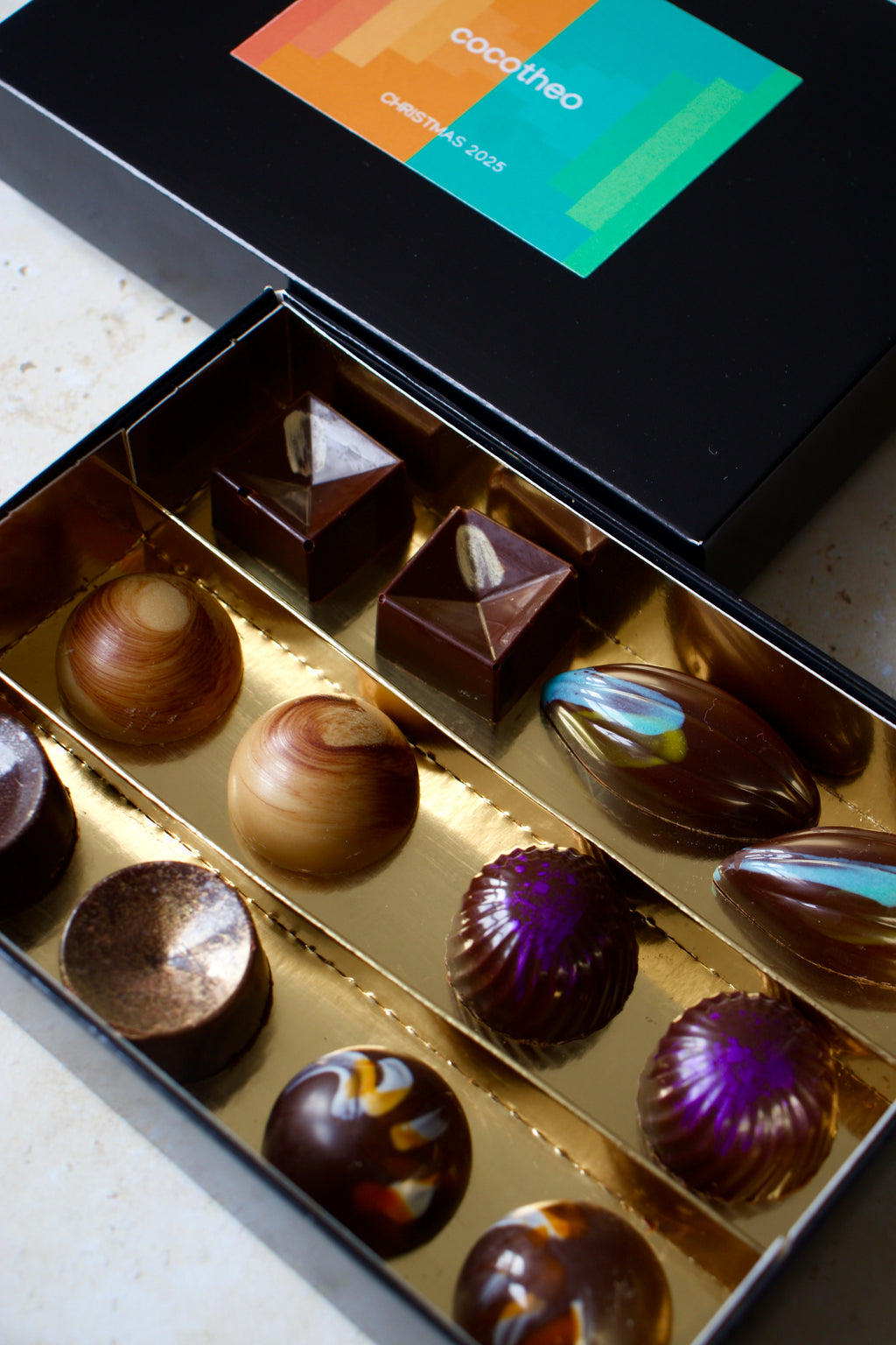 Cocotheo Christmas 2025, Tray of 12